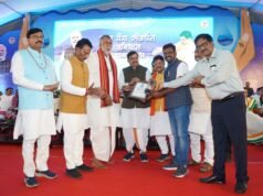 मुख्यमंत्री ने जल संवर्धन में उत्कृष्ट कार्य हेतु , नगर निगम छिंदवाड़ा को सम्मानित किया !