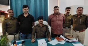 स्कॉलरशिप के पैसे से खरीदा देशी पिस्टल देहात पुलिस ने दो आरोपीयों को धर दबोचा